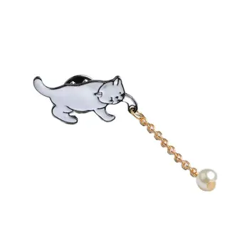 Mačka Hrá s Pearl Smalt Brošňa Pin s Reťazca Tlačidlo Odznak Cartoon Šperky, Darček pre Deti, Dievčatá, Narodeniny Vianočný Darček